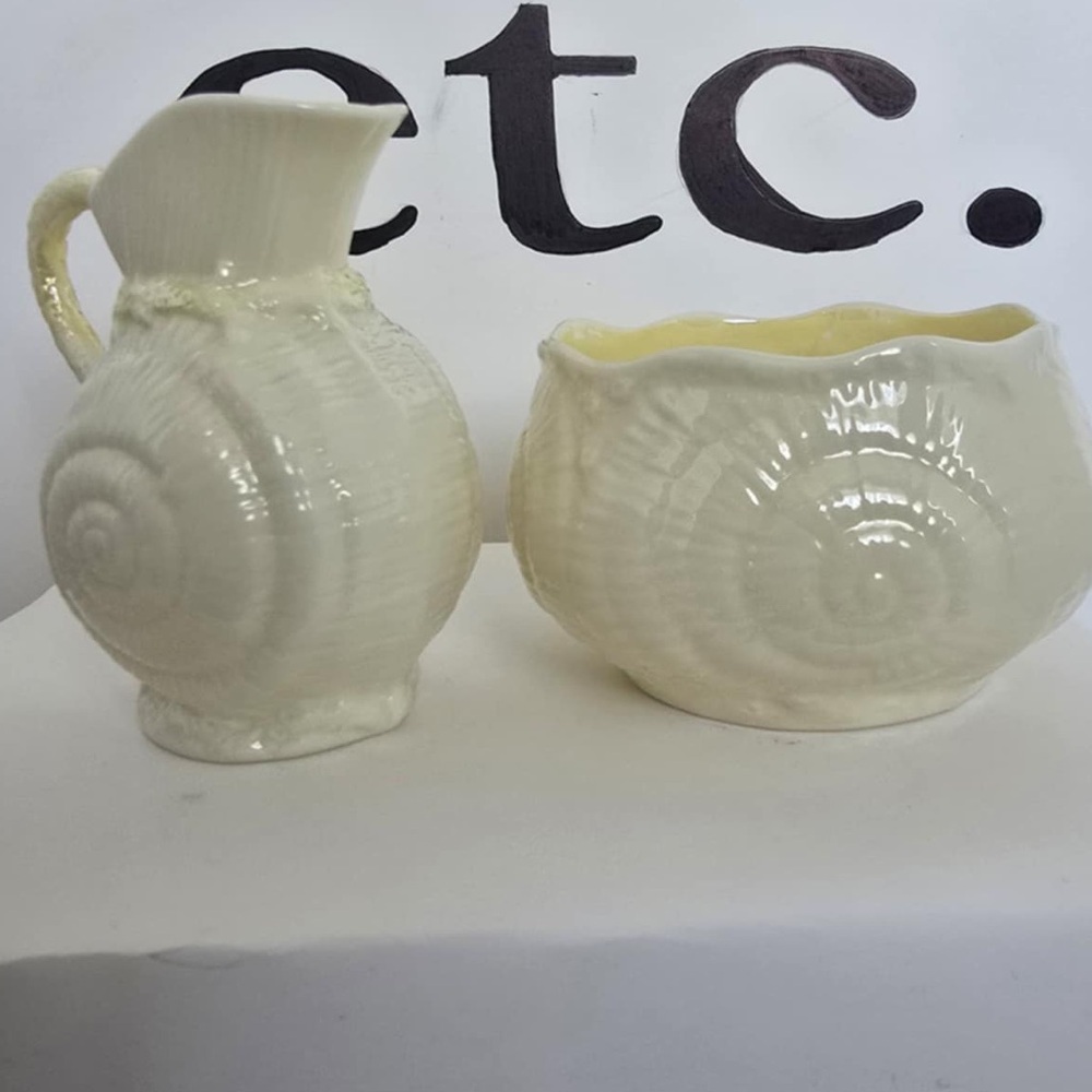 OLD VINTAGE FINE CHINA BELLEEK CREAM AND SUGAR BOWL SET MADE IN IRELAND
